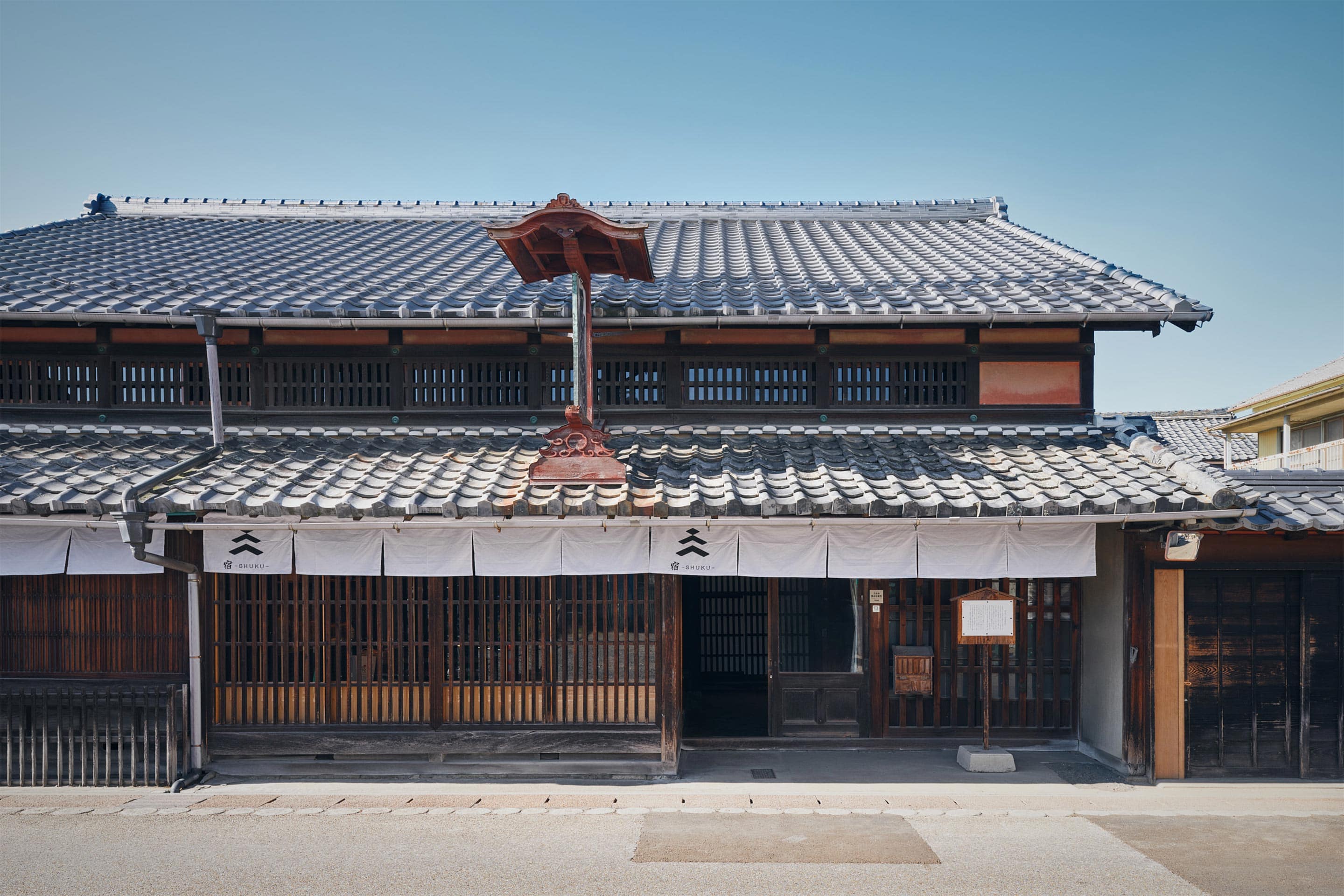 練屋棟外観
